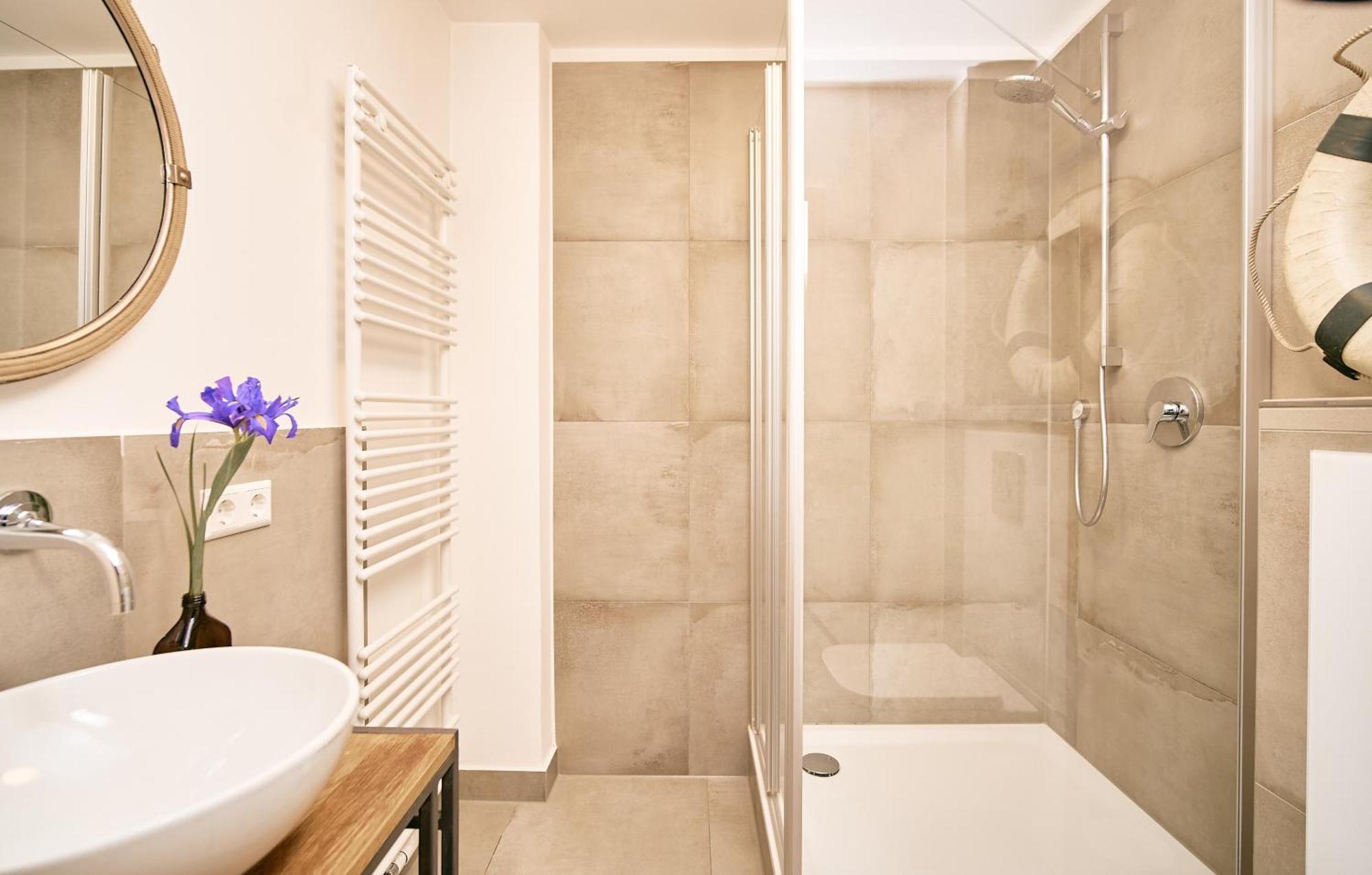 Bh 28 Apartment *